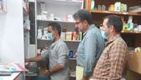 نصب پوسترهای طرح دارویاری و بازدید داروخانه های شهرستان های گرمسار، آرادان و ایوانکی