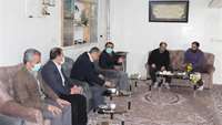 دیدار مدیر شبکه بهداشت و درمان دامغان و سرپرست بیمارستان ولایت با جانباز دفاع مقدس 