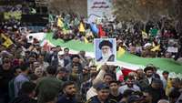 طنین فریاد مرگ بر اسرائیل توسط خانواده بزرگ دانشگاه علوم پزشکی استان سمنان در راهپیمایی روز جهانی قدس