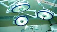 اندازه گیری میزان تششع لامپهايUV و سیالتيك اطاق عمل