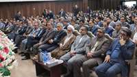 نگاه به بخش دهان و دندان به عنوان خدمات لوکس باید از بین برود.