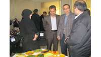 بازدید رییس بیمارستان 15 خرداد مهدیشهر از نمایشگاه توانمندی های داوطلبان سلامت