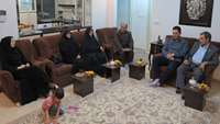 دیدار رئیس دانشگاه علوم پزشکی استان سمنان با رزمنده مدافع حرم آل الله 