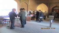 توزیع پمفلتهای آموزشی با موضوع تغذیه در بین نمازگزاران .