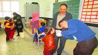 نظارت مركز بهداشت شهرستان سمنان بر اجراي طرح وارنیش فلوراید تراپی