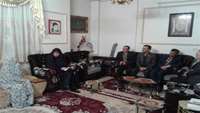 دیدار سرپرست و مسئولین شبکه بهداشت و درمان شهرستان دامغان با خانواده شهیدان شهابی و ملکوتی