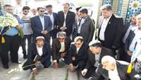 ادای احترام وزیر بهداشت به مقام شامخ شهدای شهرستان دامغان 