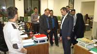 بازدید سرزده رئیس دانشگاه در ساعات پایانی کاری سال 1394 از ستاد مرکزی دانشگاه