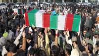 دو لاله بی نشان دوران دفاع مقدس در دانشگاه علوم پزشكي استان سمنان آرام گرفتند.