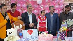 یک کیک کوچیک اما یک دل بزرگ پر از عشق