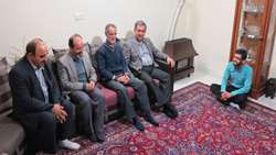 دیدار دکتر شادنوش رئیس دانشگاه  با رزمنده سرافراز علی اکبر اسیری 