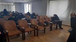 آموزش جمعی از منشی های مطب پزشکان شهرستان سمنان در مورد اجرای پروتکل فاصله گذاری اجتماعی 