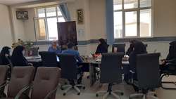 نشست هم اندیشی بسيج جامعه پزشكي استان با پرسنل شبكه بهداشت و درمان شهرستان سرخه