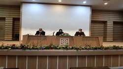 نشست صمیمی معاون آموزشی دانشگاه با دانشجویان تحصیلات تکمیلی