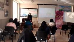 برگزاری برنامه آموزشی تربیت مربی برنامه هر خانه یک پایگاه سلامت در شهرستان مهدیشهر