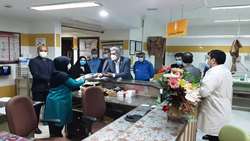 بازدید عیدانه دکتر دانائی رئیس دانشگاه از بیمارستان ولایت دامغان 