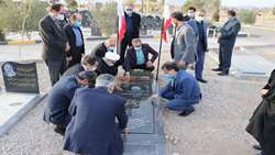 همگی ما مدیون خون شهدا هستیم و امیدوارم با عملکرد مناسب خود در خدمت به مردم به ویژه محرومان، در مقابل شهدا سربلند و روسفید باشیم.