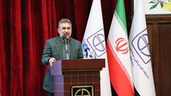 ارتقای دانشگاه علوم پزشکی استان سمنان به نحوی است که دانش ‌آموخته‌ی این دانشگاه سکان مدیریت را به دانش آموخته دیگر این دانشگاه واگذار می کند.