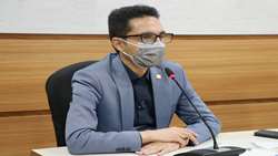 قدردانی ریاست دانشگاه از محمود یحیائی در مدت تصدی مسئولیت 