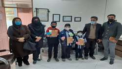 تجلیل از سفیران سلامت دانش آموزی مروج واکسیناسیون کرونا شهرستان سرخه