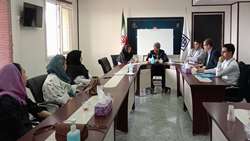 نشست هم اندیشی و پرسش و پاسخ رئیس دانشگاه با  تنی چند از همکاران و پزشکان بیمارستان معتمدی 