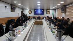 نشست صمیمی استاندار سمنان با نمایندگان تشکل های دانشجویی استان