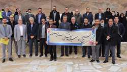 همایش پیاده روی به مناسبت دهه فجر و چهل و چهارمین سالگرد پیروزی انقلاب اسلامی در دانشگاه برگزار شد