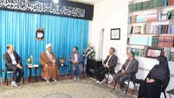 دیدار مدیر شبکه بهداشت و درمان و سرپرست بیمارستان ولایت با امام جمعه معزز دامغان 