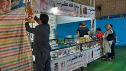 بازدید از نمایشگاه صنایع دستی و سوغات شهرستان گرمسار به مناسبت هفته ملی دخانیات