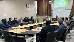 جلسه بصیرتی به مناسبت بزرگداشت نهم دی در شبکه بهداشت و درمان دامغان برگزار شد