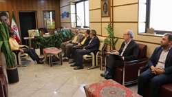 دیدار رئیس امور شعب بانک ملی استان سمنان با دکتر قدس رئیس دانشگاه