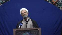 امام جمعه سمنان: زنگ خطر سونامی سالمندی در کشور به صدا در آمده است