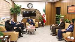 دیدار مدیرکل بیمه ایران استان سمنان با سرپرست دانشگاه علوم پزشکی استان سمنان