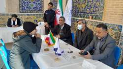 میز خدمت دانشگاه علوم پزشکی استان سمنان با حضور رئیس دانشگاه در نمازجمعه سمنان برپا شد