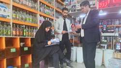 طرح ضربتی مبارزه با قاچاق کالای سلامت محور در سطح عطاری های شهرستان دامغان توسط معاونت غذا و دارو دانشگاه