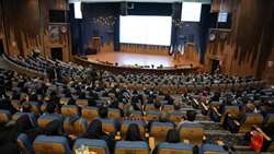 حضور مدیر پرستاری دانشگاه و مترون های بیمارستان ها در اجلاس مدیران پرستاری مراکز درمانی کشور