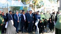 رئیس دانشگاه از اردوی جهادی بسیج جامعه پزشکی در روستای فرات بازدید کرد