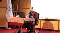 نشست تبیینی با موضوع «ایران در گذرگاه تصمیم؛ جنگ، مذاکره و آینده منطقه» در دانشگاه برگزار شد