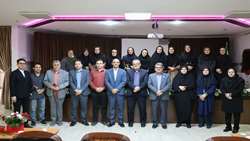 تجلیل از مقام معلم و استاد توسط رئیس دانشگاه در دیدار با کادر آموزش  مدرسه میرزا کوچک خان  سمنان
