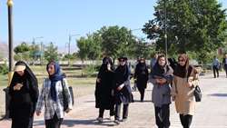 همایش پیاده‌روی دانشگاهیان علوم پزشکی استان سمنان برگزار شد