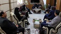 دیدار هیئت ارزشیابی و نظارت گروه زنان و زایمان وزارت بهداشت با رئیس دانشگاه 