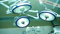 اندازه گیری میزان تششع لامپهايUV و سیالتيك اطاق عمل