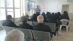 جلسه آموزشی تغذیه در سالمندان  در مرکز خدمات سلامت ايوان کی برگزار شد.