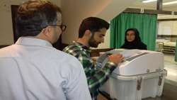 برگزاری آموزش و مانور انتخابات الکترونیک در کلینیک تخخصی دامغان