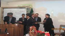 تقدیر از زحمات خدمتگزاری در عرصه بهداشت 