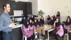 برگزاری کارگاه سلامت روانی و جسمی پرسنل شاغل در صنایع شهرستان گرمسار.