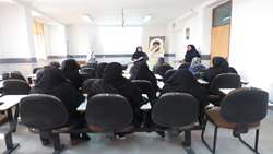 برگزاری جلسه آموزشی به مناسبت هفته سلامت زنان در سرخه.