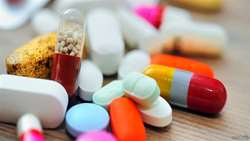 جلسه بررسی وضعیت ارائه خدمات دارویی مرکز 
