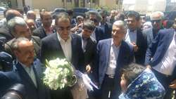 ورود وزیر بهداشت به شهرستان سمنان برای افتتاح چند پروژه بهداشتی و درمانی 
