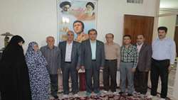 دیدار دکتر شادنوش رئیس دانشگاه با خانواده شهید والا مقام لطف اله خدر